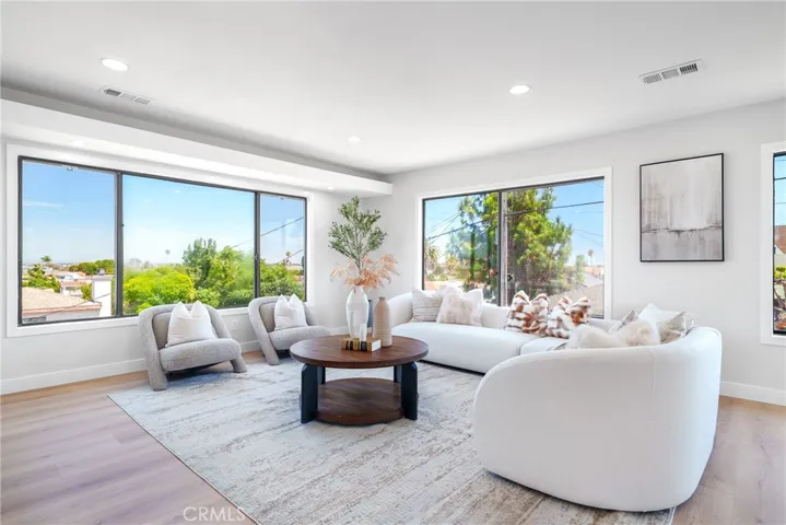 4434 W 59th, Los Angeles, California 90043