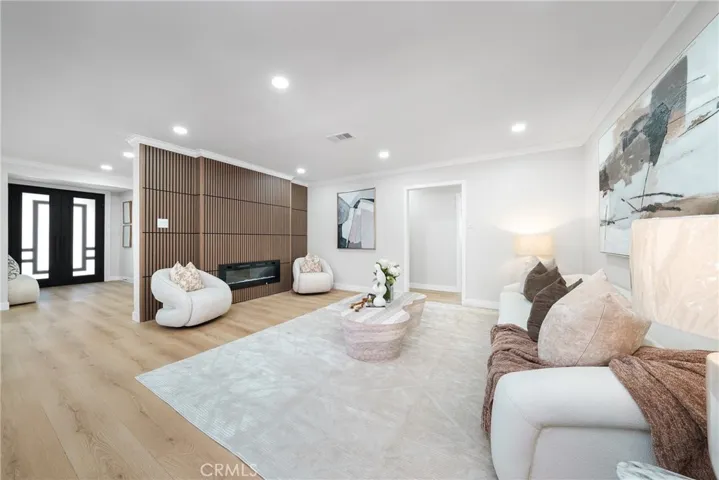 4434 W 59th, Los Angeles, California 90043