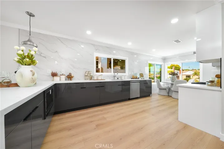 4434 W 59th, Los Angeles, California 90043