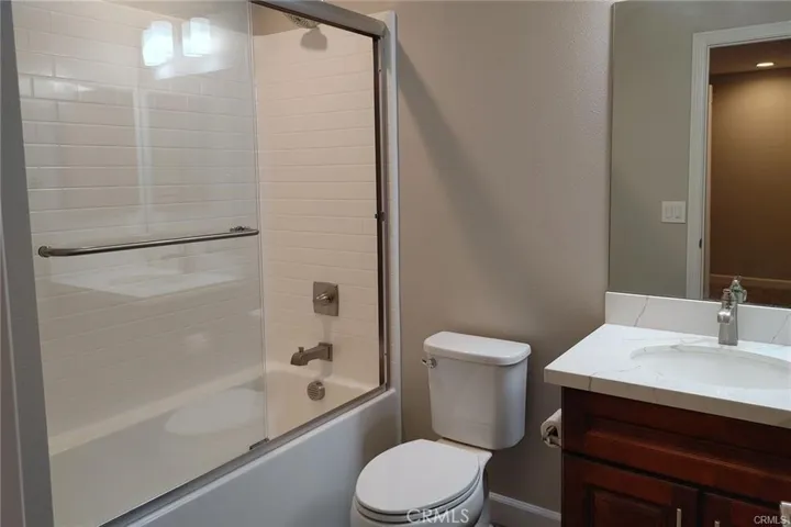 16408 Valencia Avenue 110, Fontana, California 92335