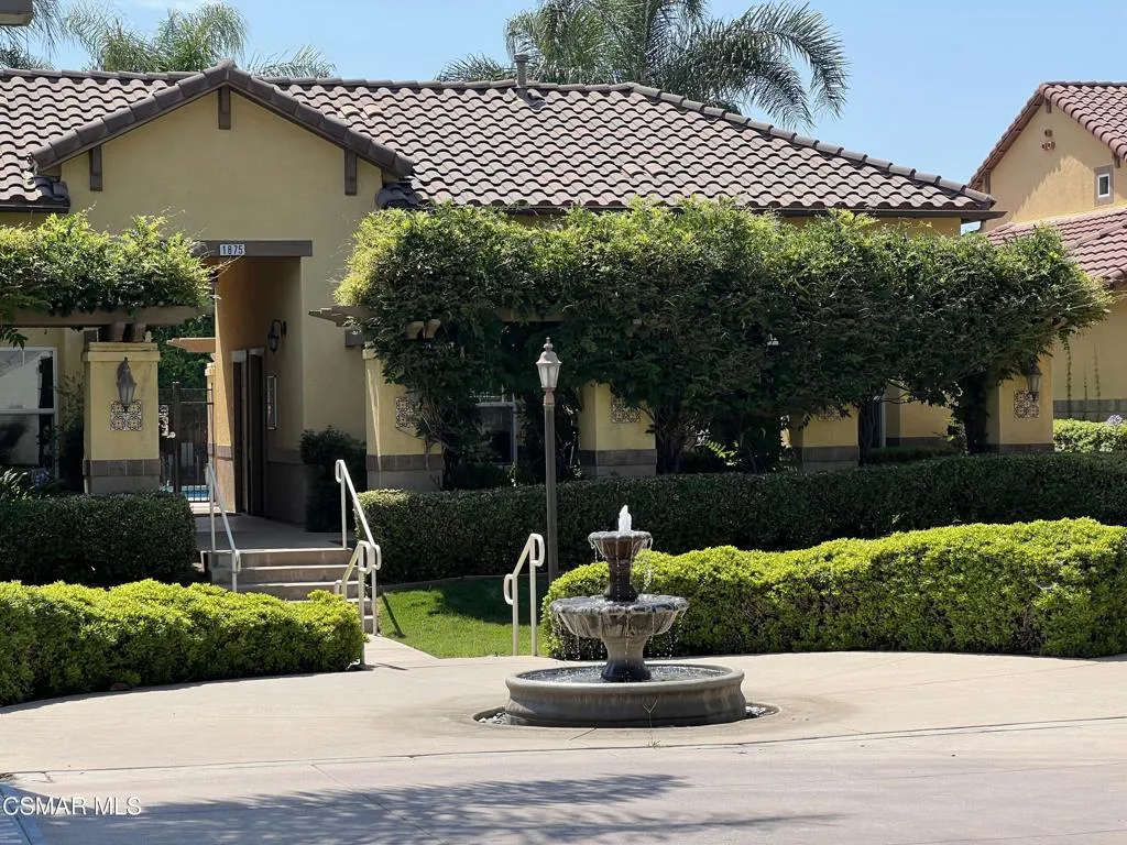 Main Entry; Clubhouse
