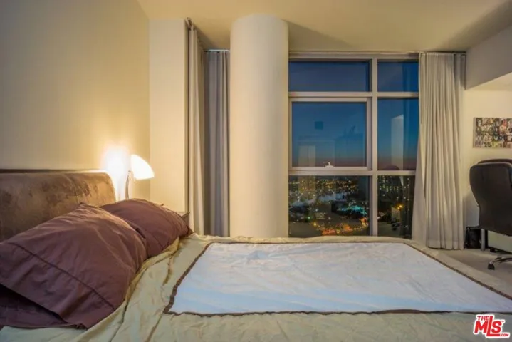 13700 Marina Pointe Drive 1514, Marina Del Rey, California 90292