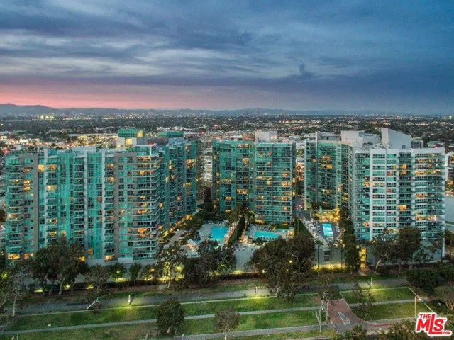 13700 Marina Pointe Drive 1514, Marina Del Rey, California 90292