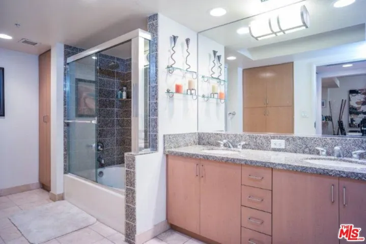 13700 Marina Pointe Drive 1514, Marina Del Rey, California 90292