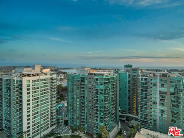 13700 Marina Pointe Drive 1514, Marina Del Rey, California 90292