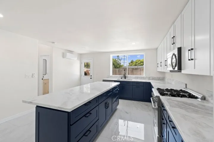 1578 San Bernardino, Costa Mesa, California 92627