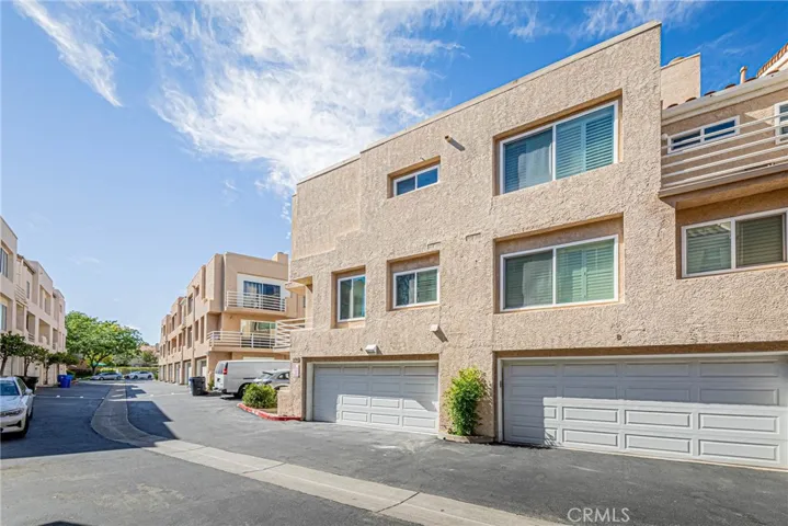 25703 Holiday Circle A, Stevenson Ranch, California 91381