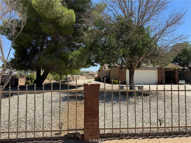 14861 Riverside, Apple Valley, California 92307