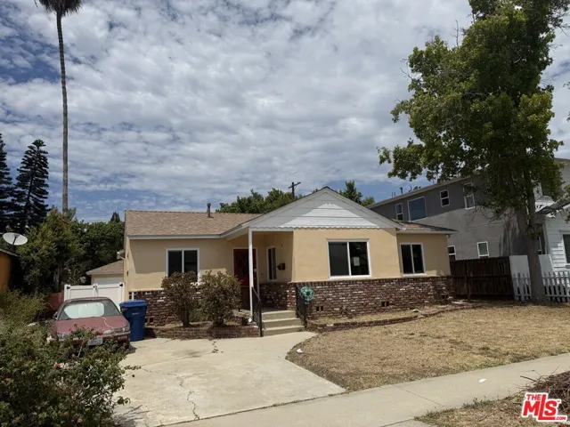 5577 W 82nd Street, Los Angeles, California 90045