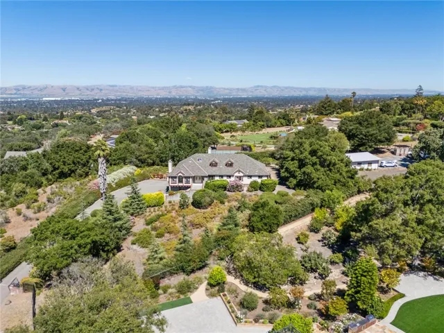 27220 Carrington, Los Altos, California 94022