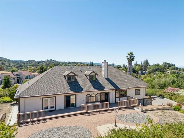 27220 Carrington, Los Altos, California 94022