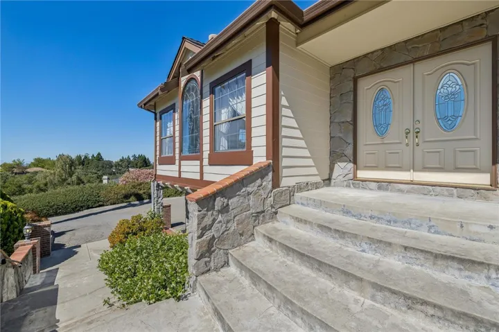 27220 Carrington, Los Altos, California 94022