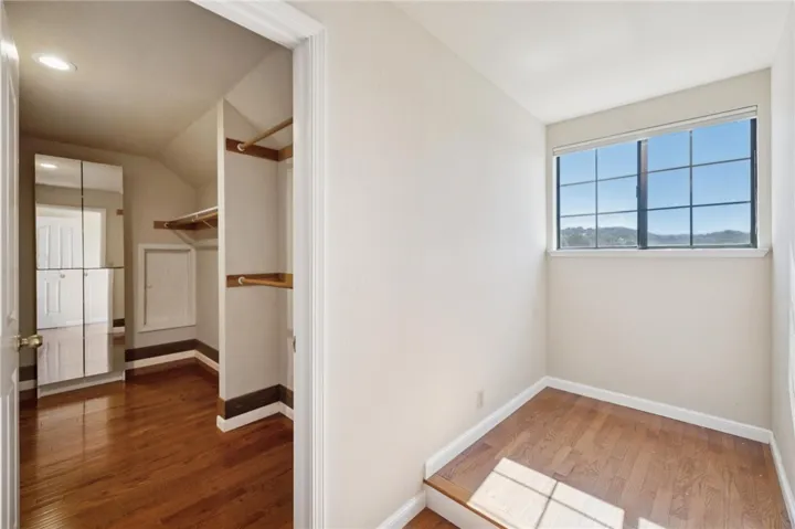 27220 Carrington, Los Altos, California 94022