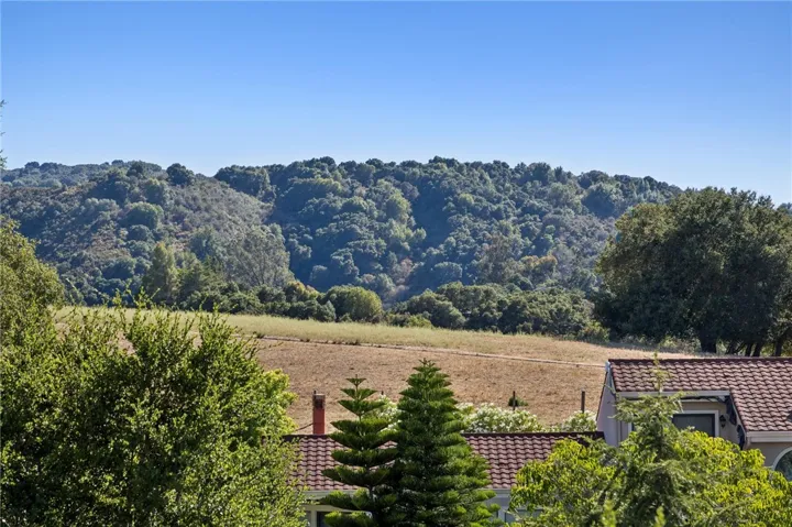 27220 Carrington, Los Altos, California 94022