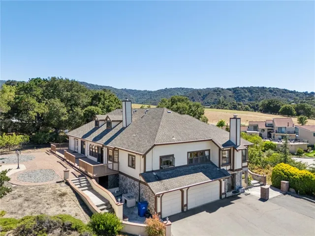 27220 Carrington, Los Altos, California 94022