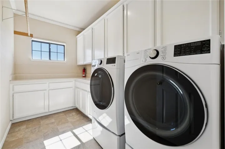 27220 Carrington, Los Altos, California 94022