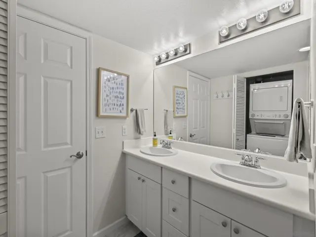 1970 Columbia St #312, San Diego, California 92101