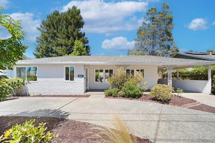 136 Eldora Drive, Mountain View, California 94041