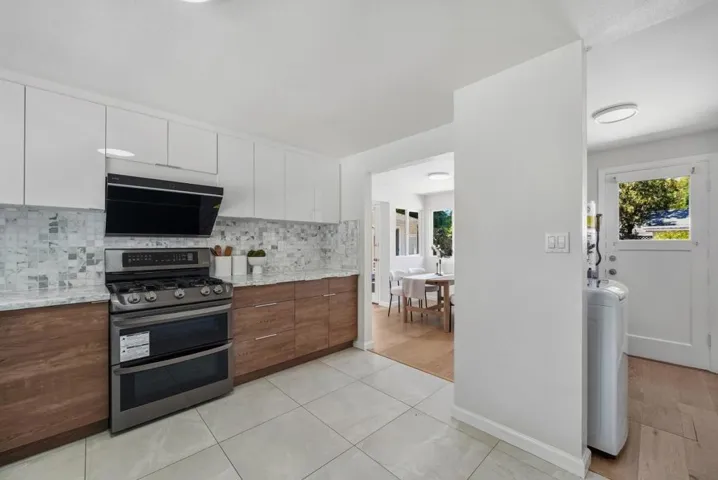 136 Eldora Drive, Mountain View, California 94041
