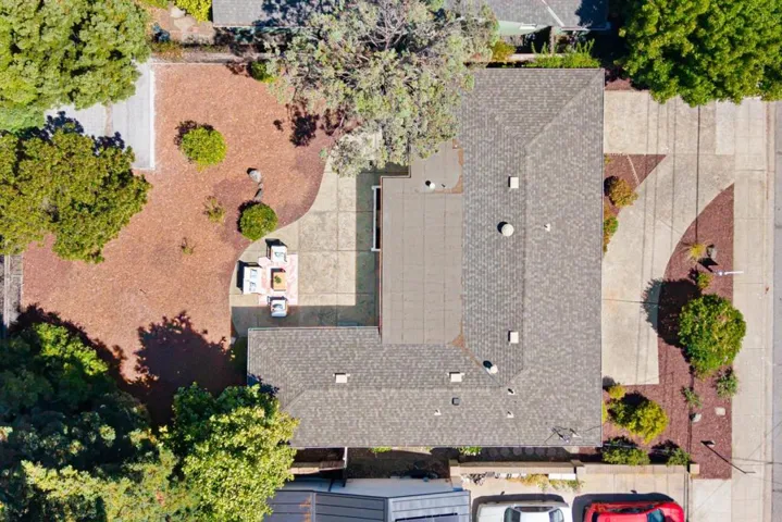 136 Eldora Drive, Mountain View, California 94041