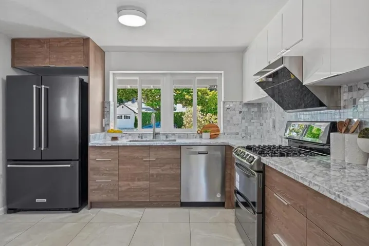136 Eldora Drive, Mountain View, California 94041