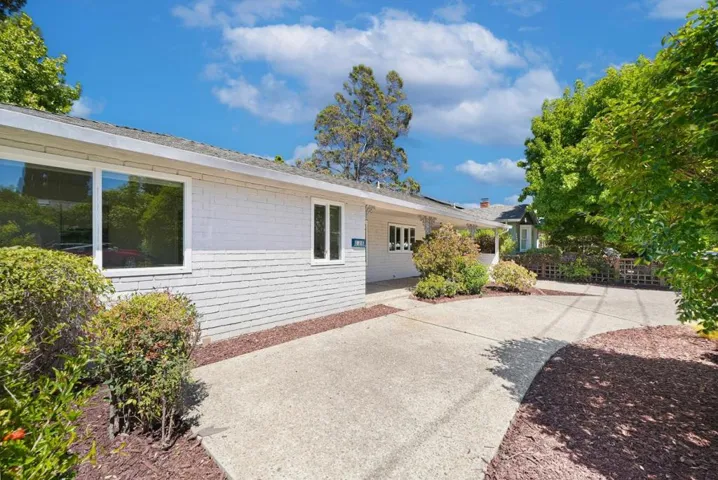 136 Eldora Drive, Mountain View, California 94041