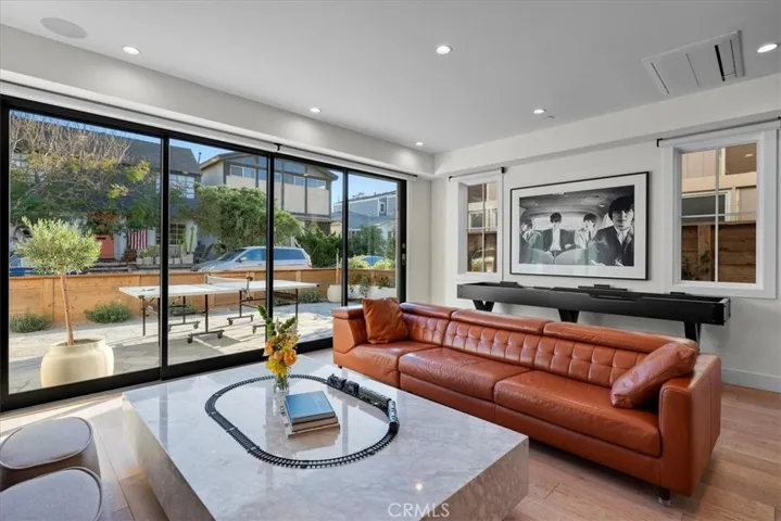 441 34th Street, Manhattan Beach, California 90266