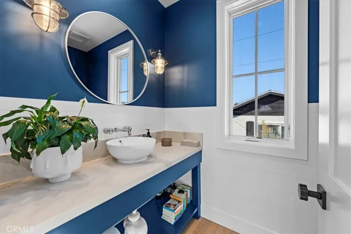 441 34th Street, Manhattan Beach, California 90266