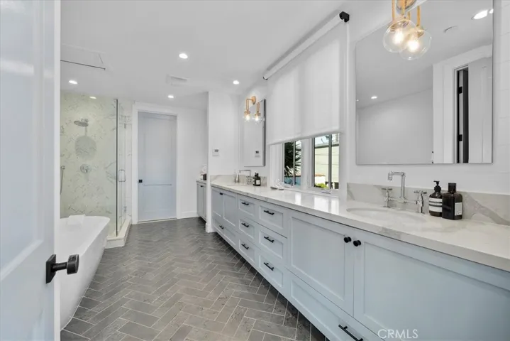 441 34th Street, Manhattan Beach, California 90266