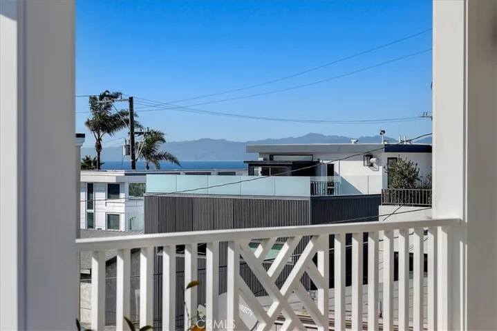 441 34th Street, Manhattan Beach, California 90266