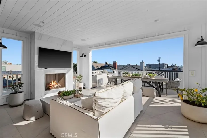 441 34th Street, Manhattan Beach, California 90266