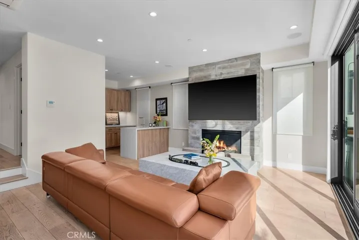 441 34th Street, Manhattan Beach, California 90266