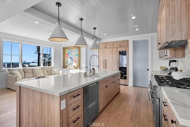 441 34th Street, Manhattan Beach, California 90266