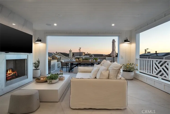 441 34th Street, Manhattan Beach, California 90266