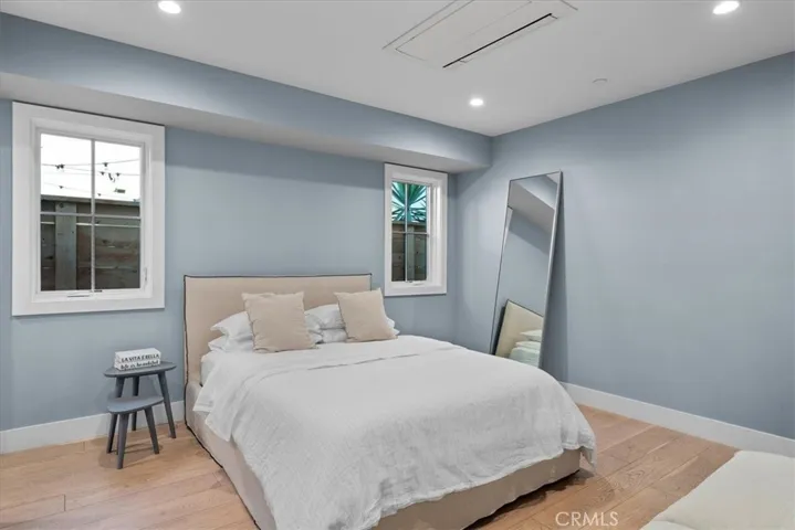 441 34th Street, Manhattan Beach, California 90266