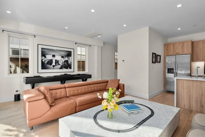 441 34th Street, Manhattan Beach, California 90266