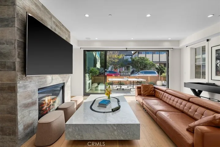 441 34th Street, Manhattan Beach, California 90266