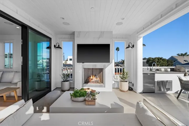 441 34th Street, Manhattan Beach, California 90266