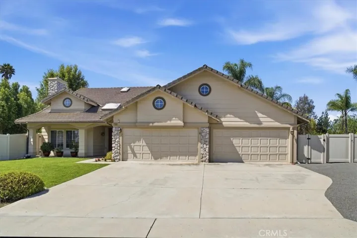 2749 Silver Oak, Escondido, California 92029