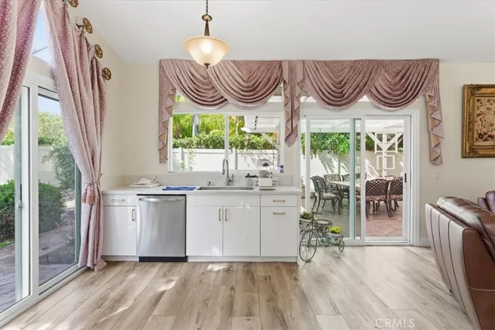 2749 Silver Oak, Escondido, California 92029