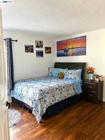 5182 Coach, Richmond, California 94803-9999