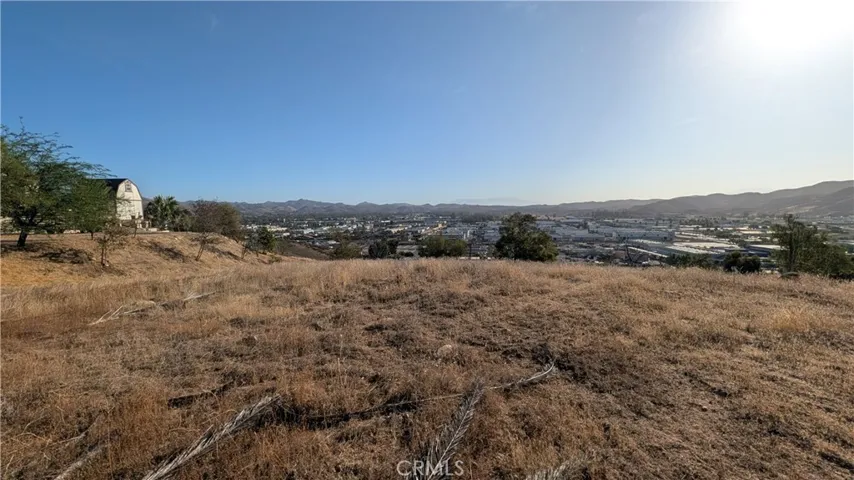 2 Hill Avenue, Lake Elsinore, California 92530