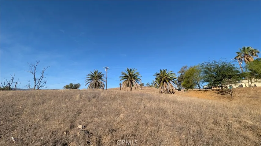2 Hill Avenue, Lake Elsinore, California 92530
