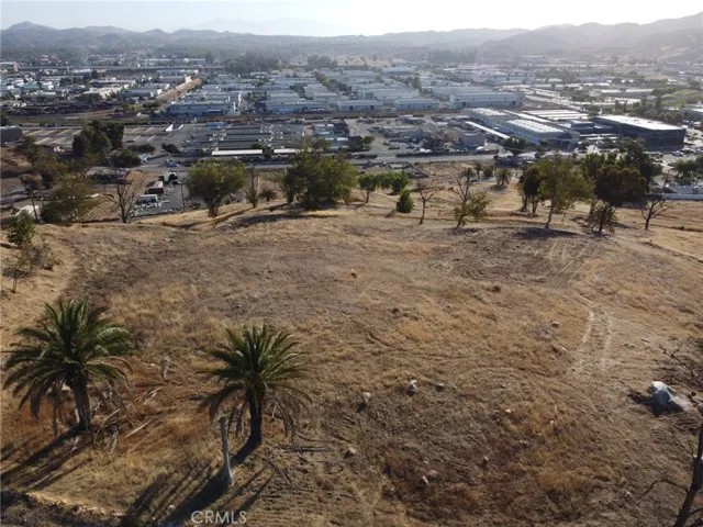 2 Hill Avenue, Lake Elsinore, California 92530