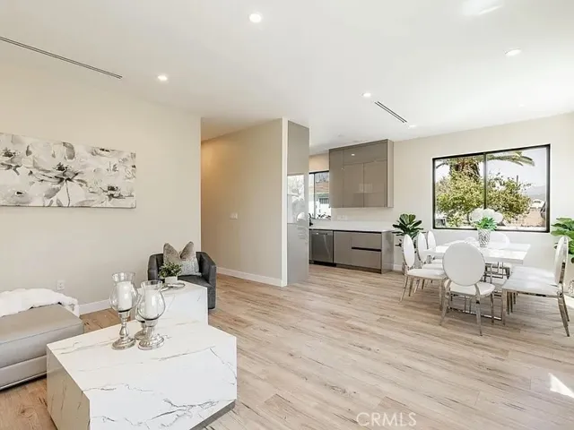 5805 Bucknell Avenue, North Hollywood, California 91607