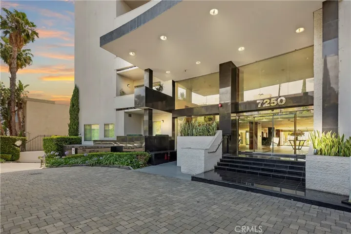 7250 Franklin Avenue 506, Los Angeles, California 90046