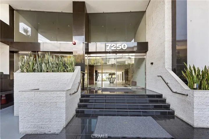 7250 Franklin Avenue 506, Los Angeles, California 90046