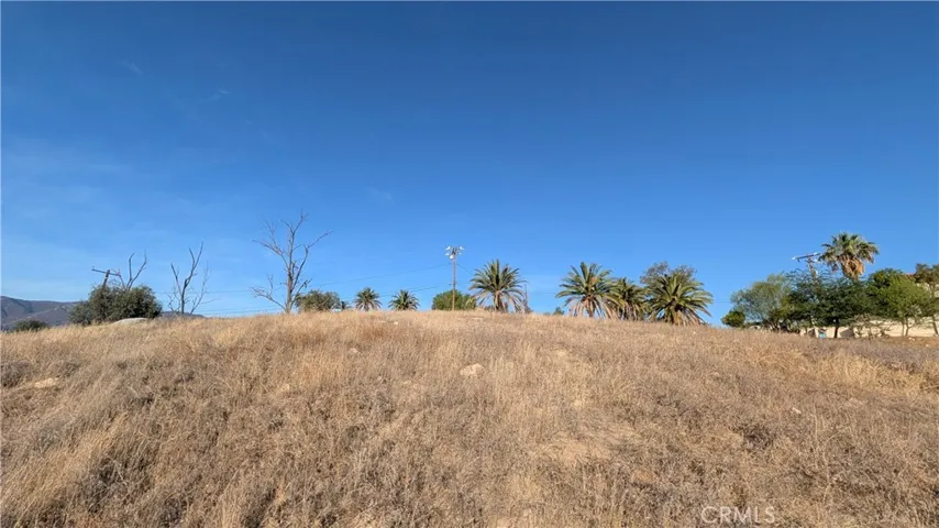 1 Hill Avenue, Lake Elsinore, California 92530