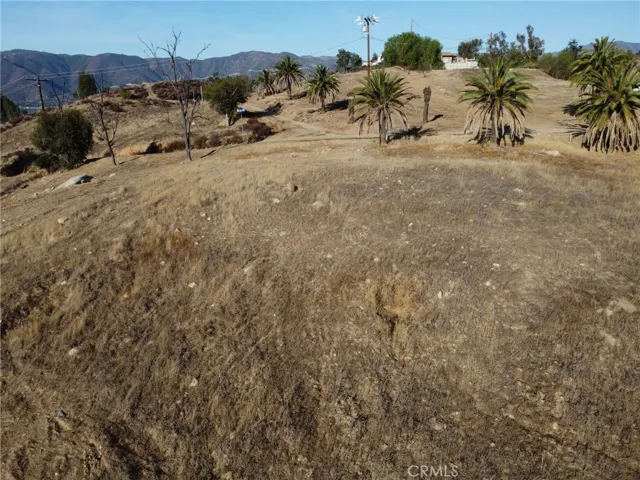 1 Hill Avenue, Lake Elsinore, California 92530