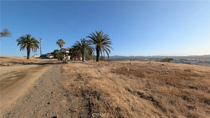 1 Hill Avenue, Lake Elsinore, California 92530